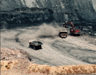 ◄ Hamburgo anticolonial – No al carbón  ► Hamburg Antikolonial – Nein zur Steinkohle