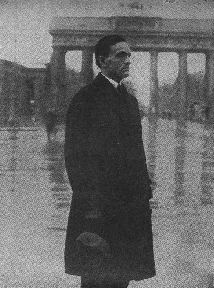 César Vallejo en Berlín en 1929