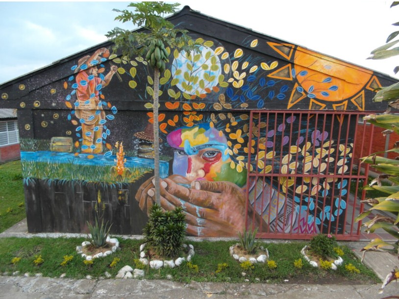 Wandbild in der bewegungseigenen Universit&auml;t UAIIN ? Foto: Kaffeekollektiv Aroma Zapatista.